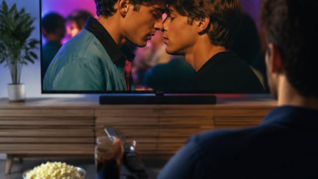 Netflix Secures Righ