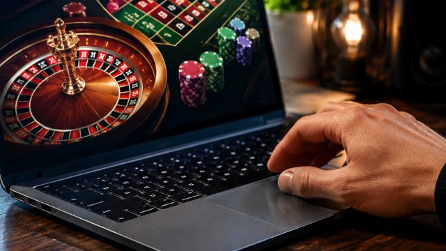 Navigating the Exciting World of Online Casino Games Today
