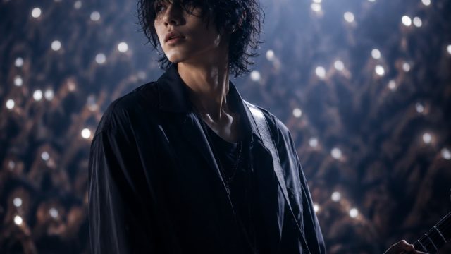 Kenshi Yonezu's 'Karasu' Dominates Japanese Charts Amid Biopic Buzz
